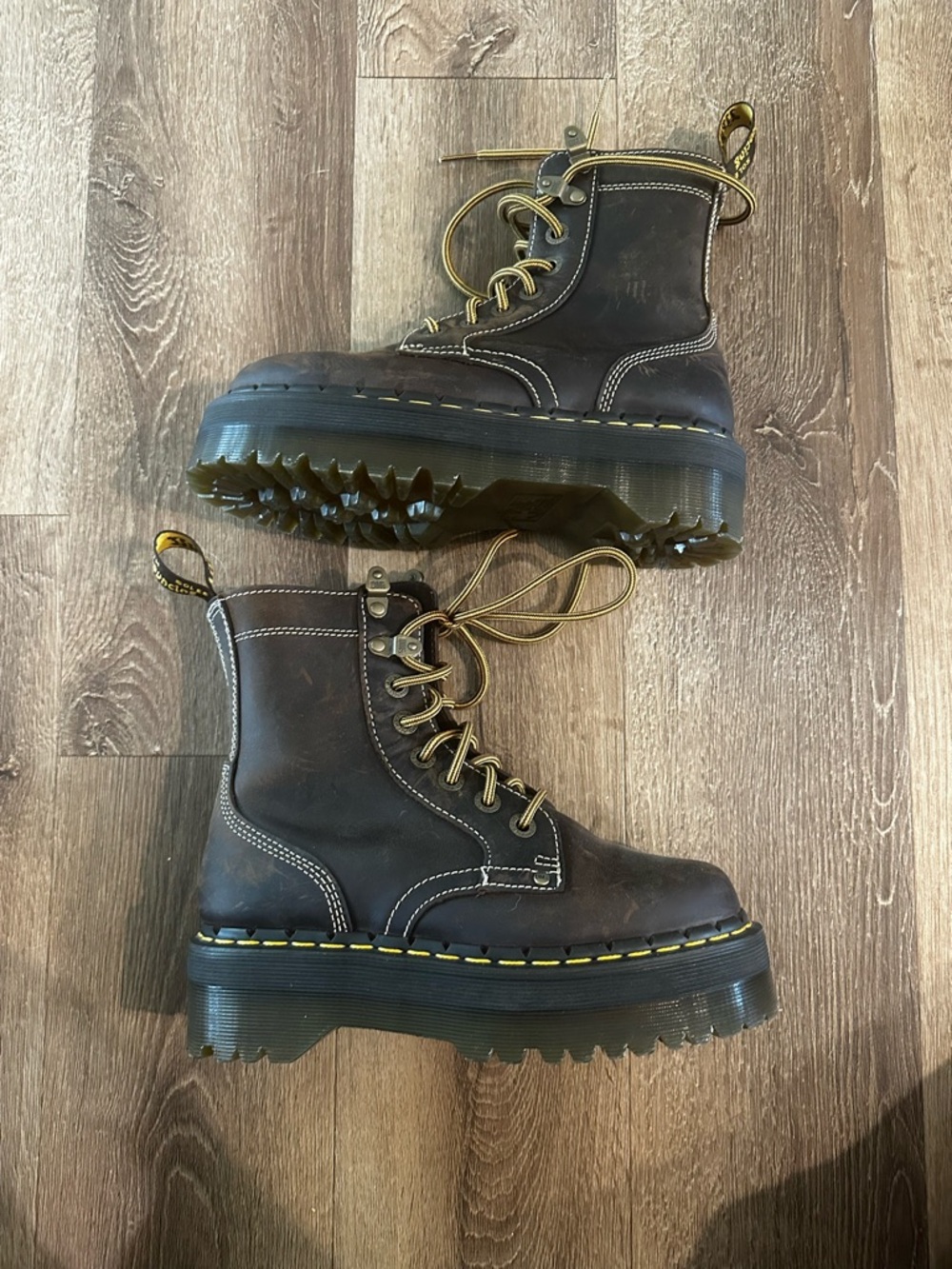 Dr. Martens Jadon Arc Leather Platform Lace-Up Combat Boots - Picture 5 of 10